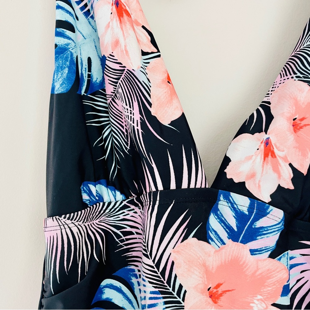 DKNY Black One-Piece Swimsuit Black Vibrant Tropical Floral Accents Large - Picture 6 of 9